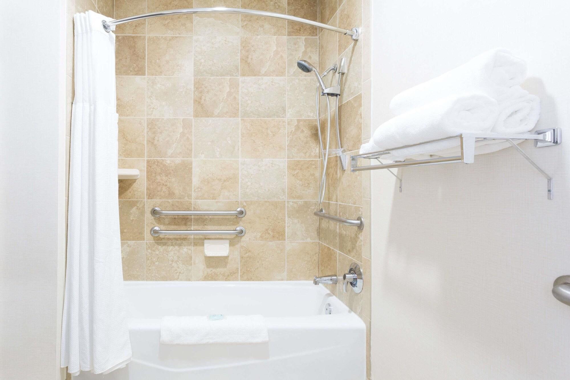 Wyndham Garden Greenville / Spartanburg Airport Экстерьер фото