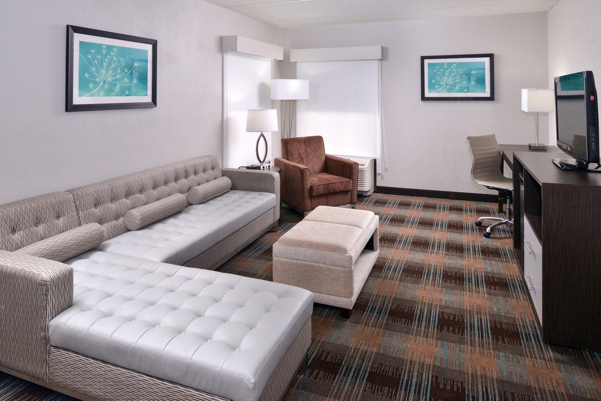 Wyndham Garden Greenville / Spartanburg Airport Экстерьер фото