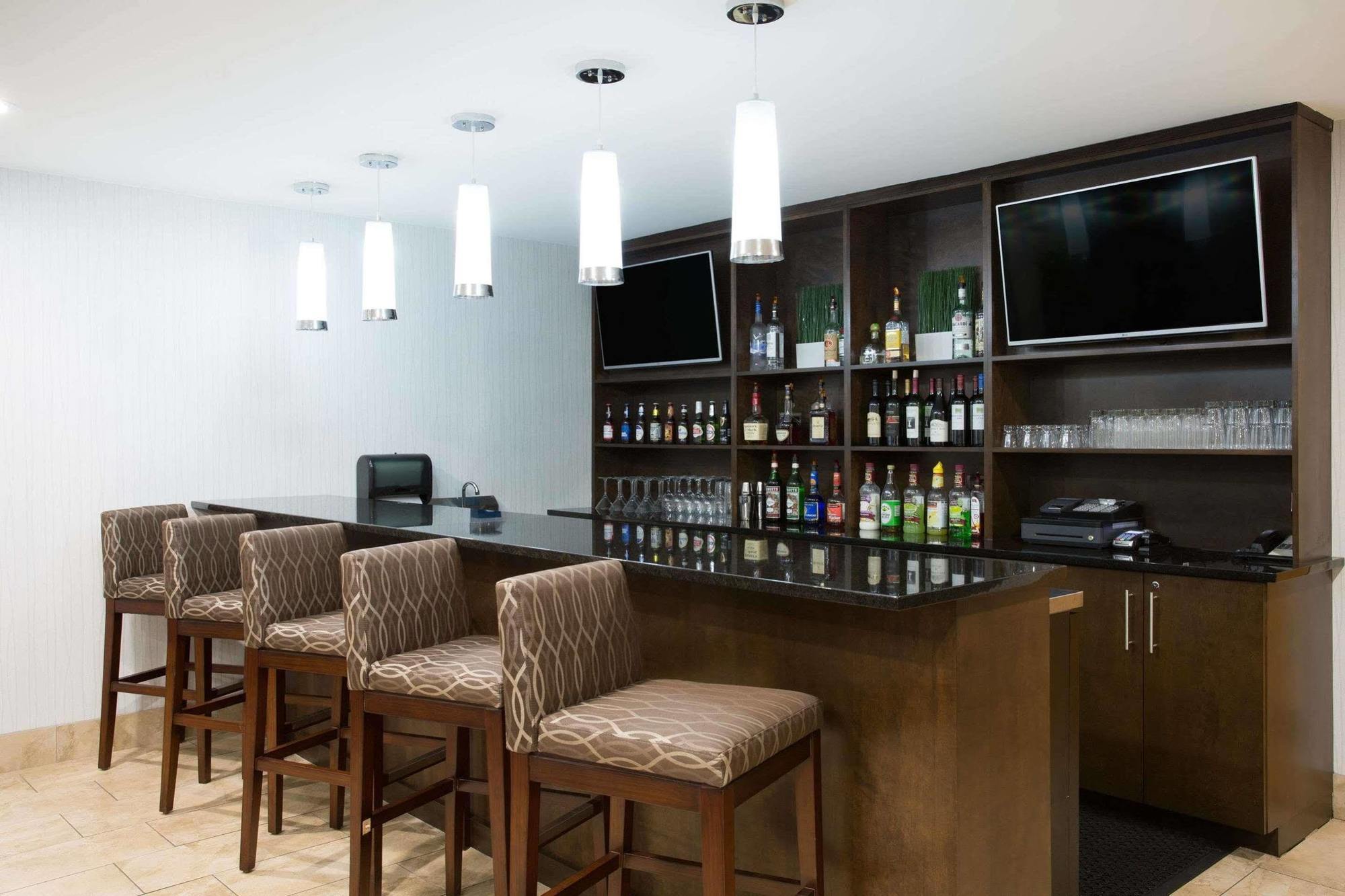 Wyndham Garden Greenville / Spartanburg Airport Экстерьер фото