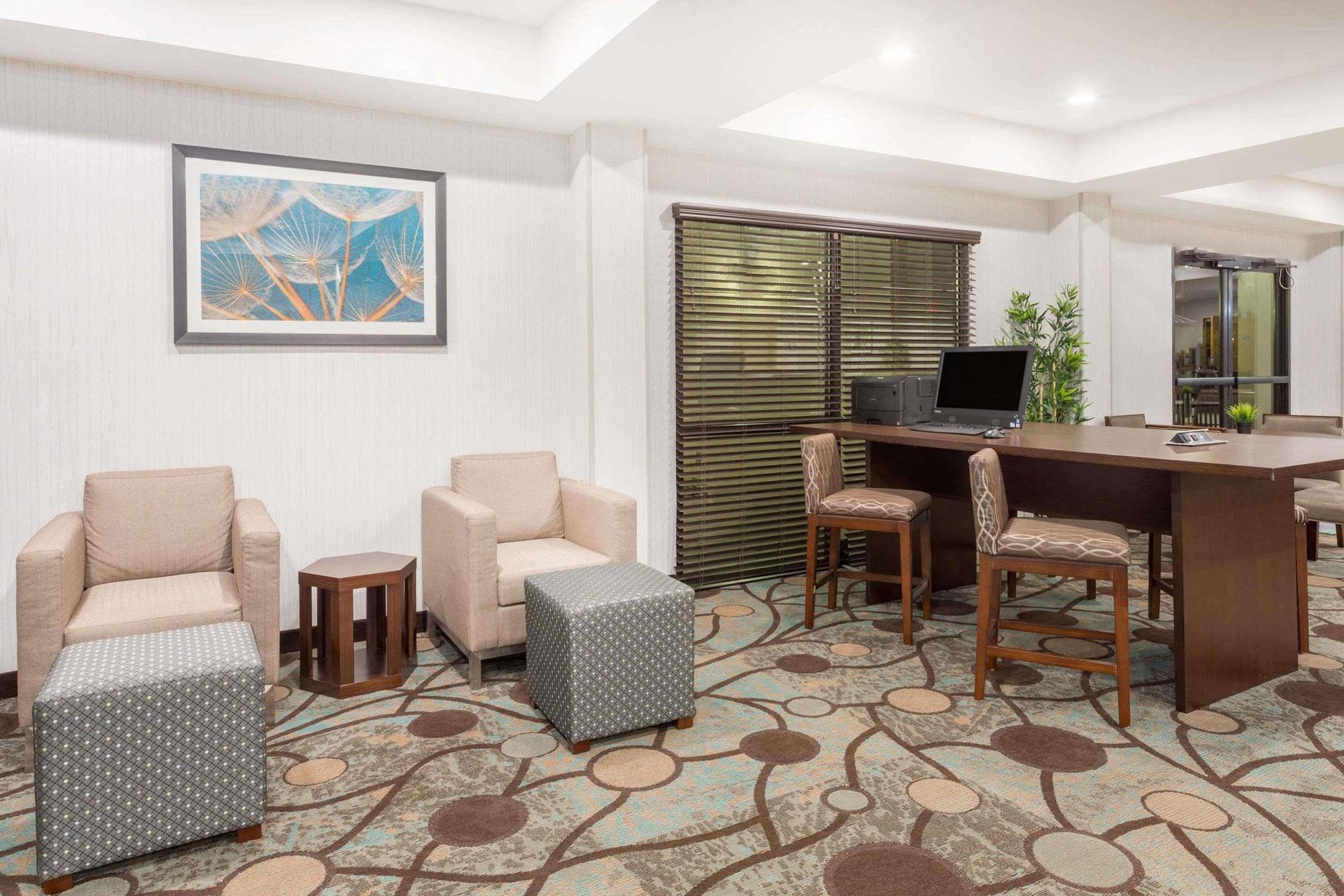 Wyndham Garden Greenville / Spartanburg Airport Экстерьер фото